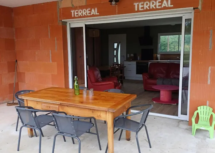 Semesterbostad La Palombiere Chapdeuil