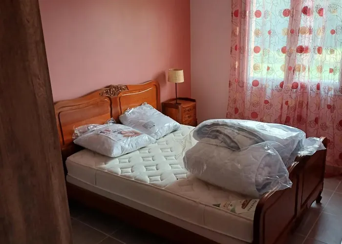 Semesterbostad La Palombiere Chapdeuil